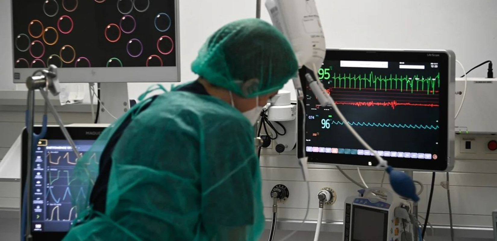 ΕΟΔΥ: Επτά θάνατοι από γρίπη, έξι από Covid-19 την τελευταία εβδομάδα