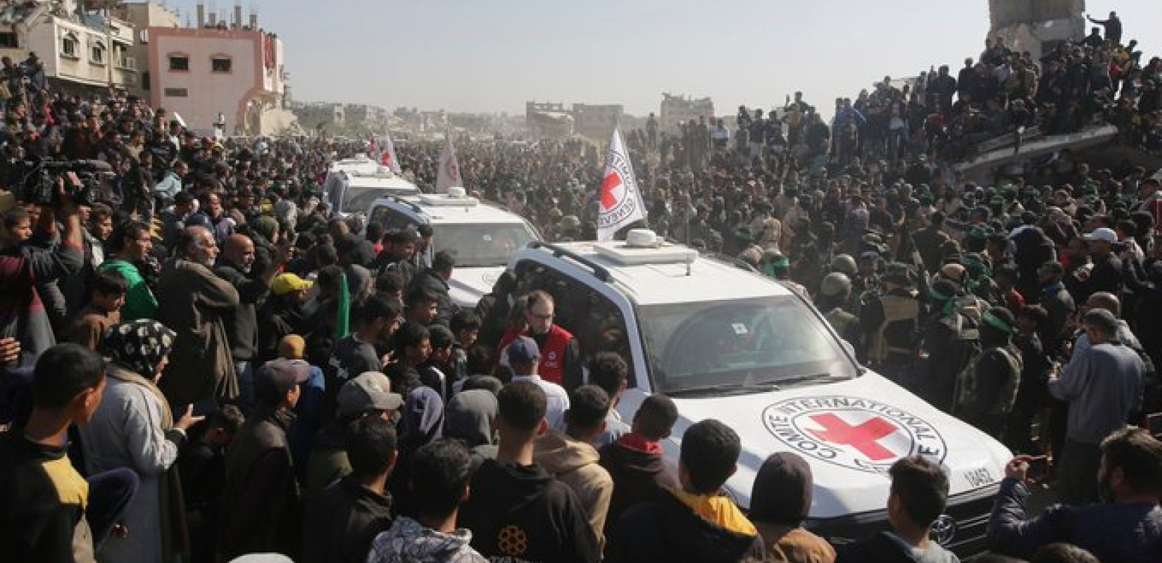 Ερυθρός Σταυρός: Δεν συμμετέχουμε στην ταξινόμηση, στον έλεγχο και στην εξέταση των νεκρών