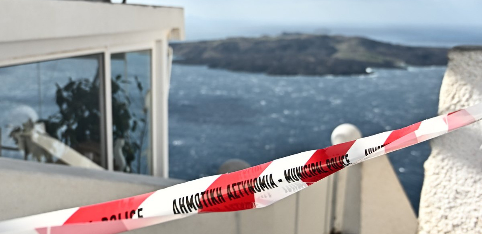 Σαντορίνη: Συνελήφθη ανήλικος που παρέσυρε πεζό με μοτοσικλέτα - Χειροπέδες και στους γονείς του