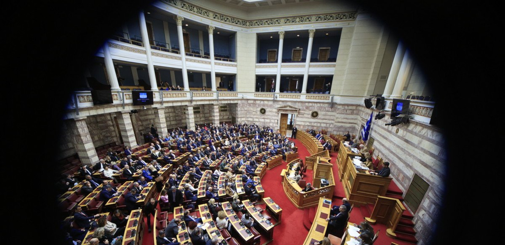 Η «ηχώ» της πλατείας, οι πρόωρες εκλογές, ο ανασχηματισμός