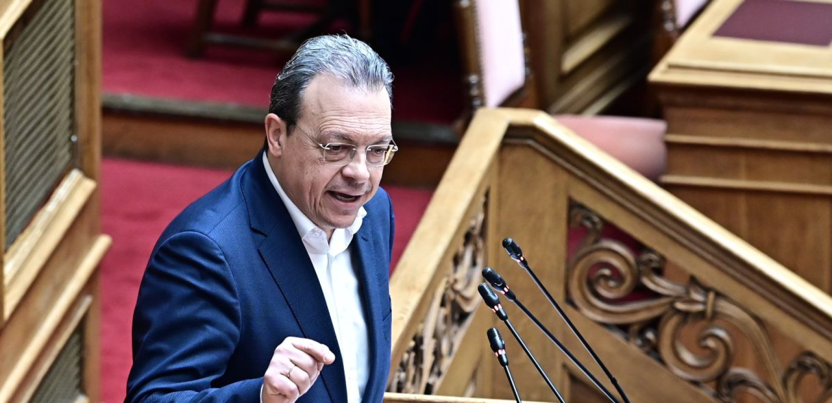 Φάμελλος: 10+1 άξονες για διάλογο των προοδευτικών δυνάμεων - Βολές κατά Κωνσταντοπούλου