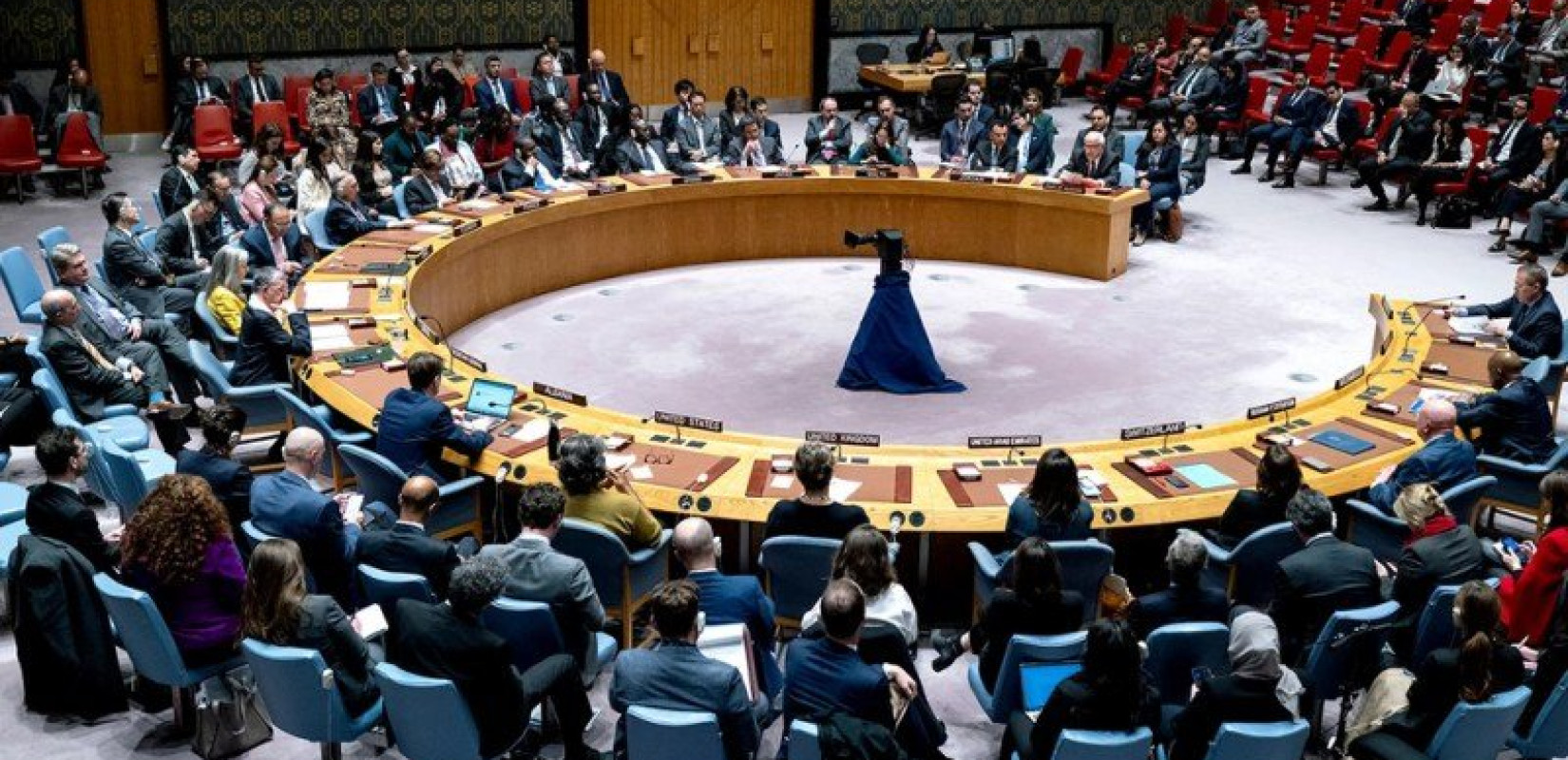 Με 10 «ναι» υιοθετήθηκε από το Συμβούλιο Ασφαλείας του ΟΗΕ το ψήφισμα των ΗΠΑ για την Ουκρανία