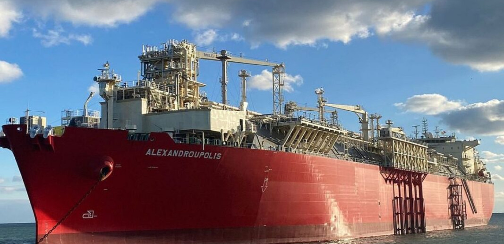 Τις επόμενες εβδομάδες η απόφαση για την επαναλειτουργία του FSRU Αλεξανδρούπολης