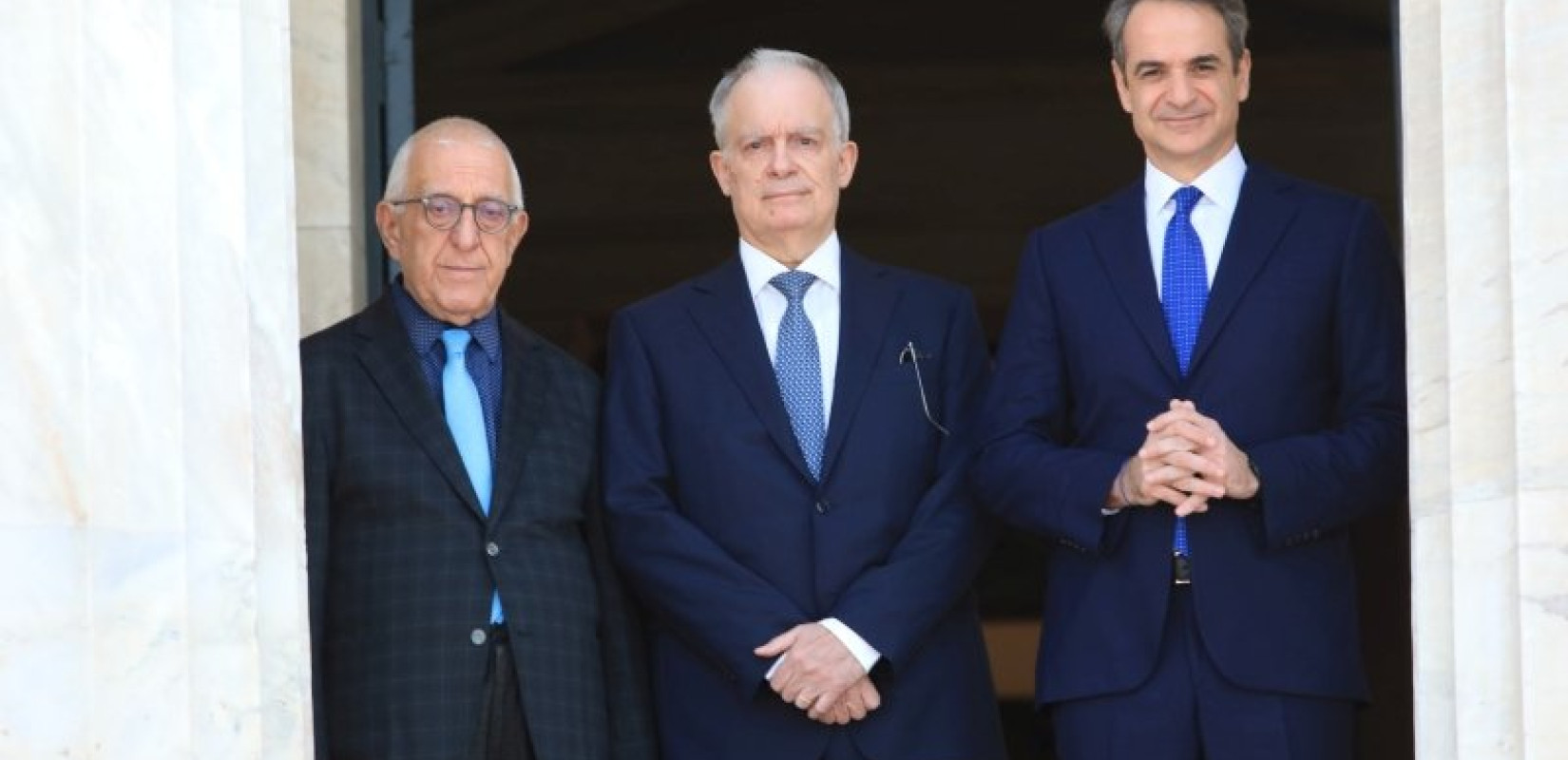 Συγχαρητήρια από Κ. Μητσοτάκη και Ν. Κακλαμάνη στον «ασημένιο» Απόστολο Σίσκο