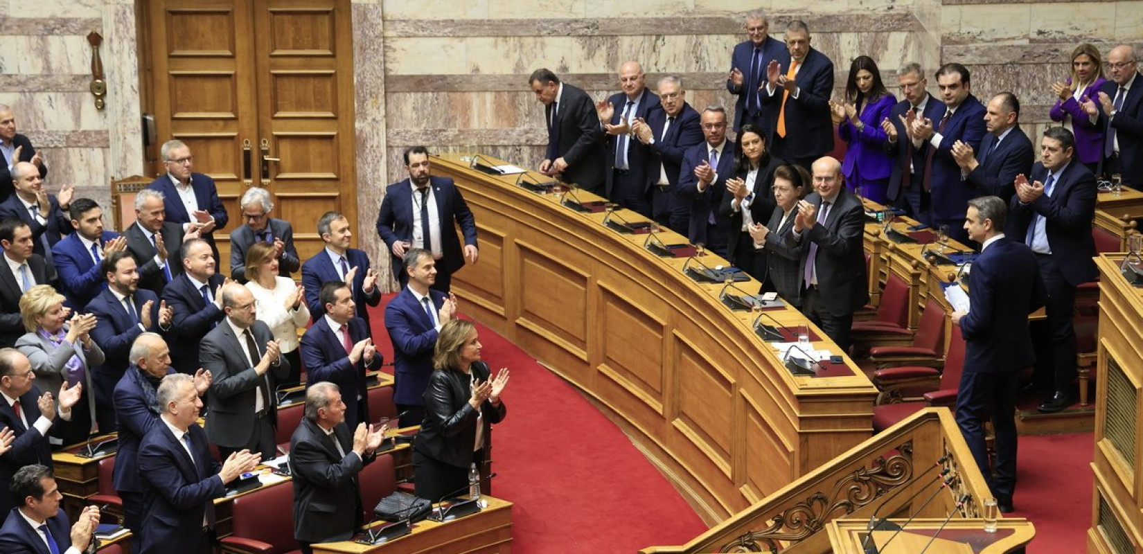 Βουλή: Με 157 ψήφους κατά, απορρίφθηκε η πρόταση δυσπιστίας