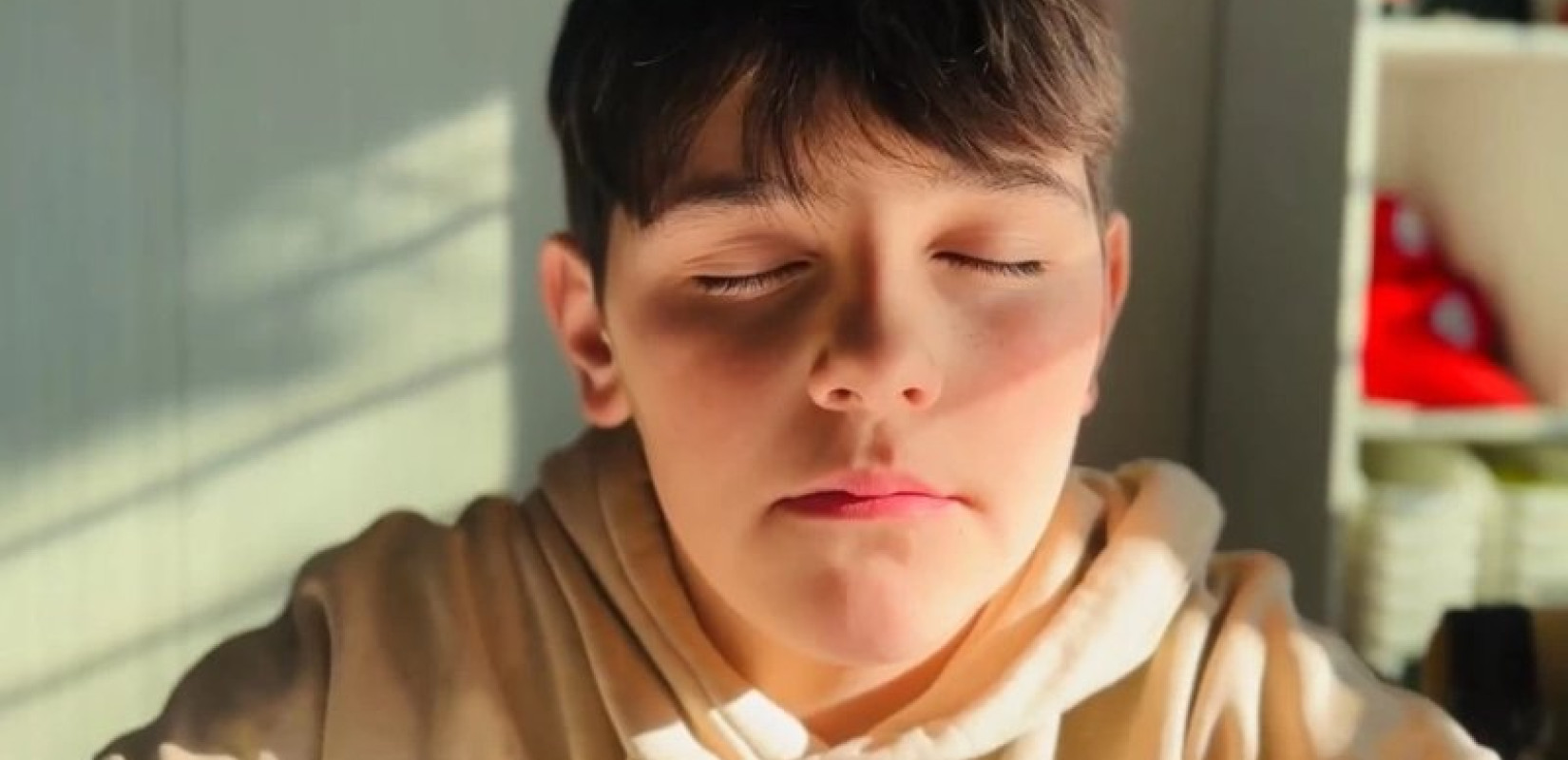 «Ας ήταν όνειρο»: Η συγκινητική ταινία μικρού μήκους που έφτιαξαν μαθητές για την τραγωδία στα Τέμπη (βίντεο)