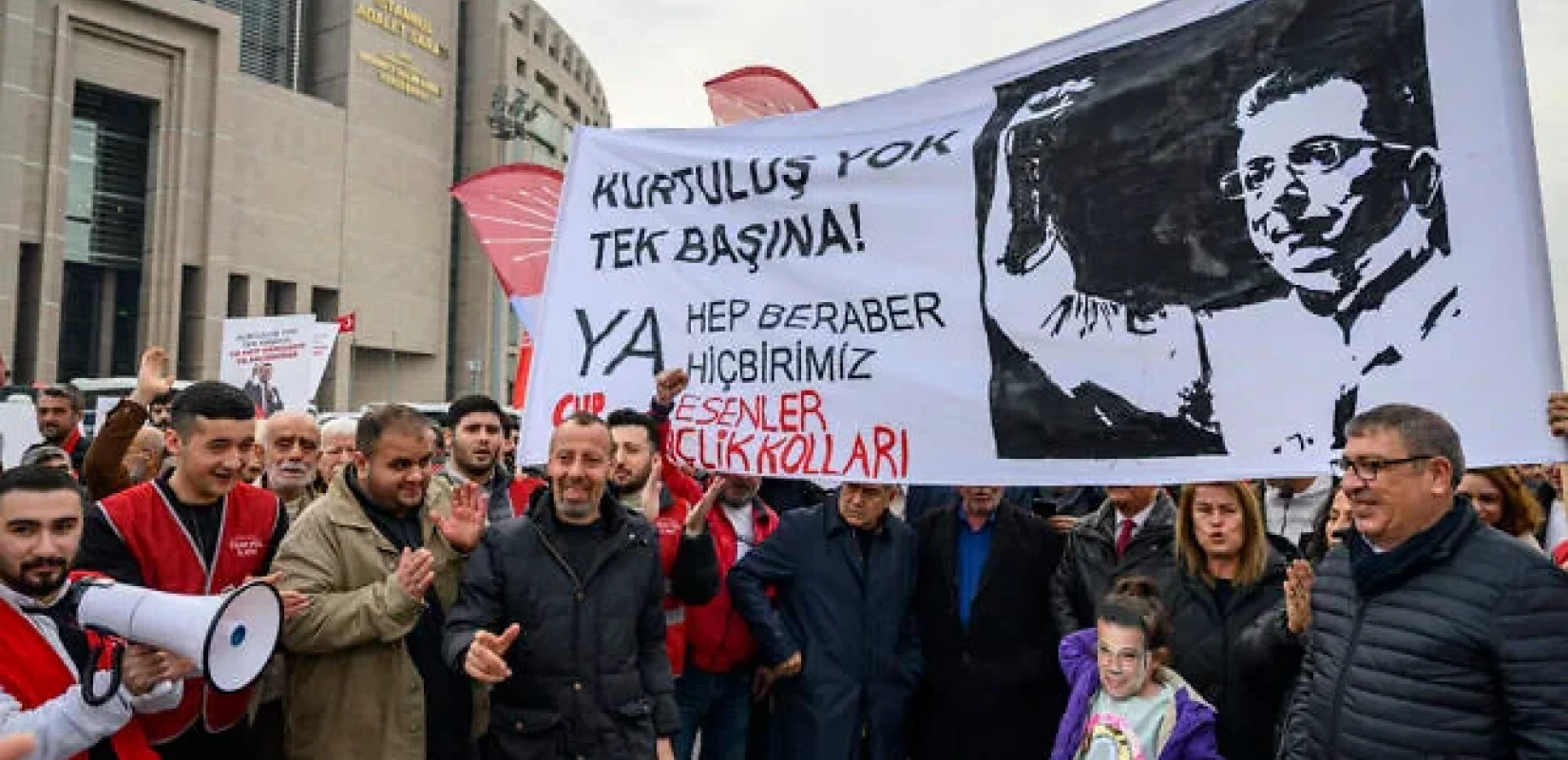 Τουρκία: Στη φυλακή ο Ιμάμογλου - Απομακρύνθηκε από τα καθήκοντα του δημάρχου της Κωνσταντινούπολης