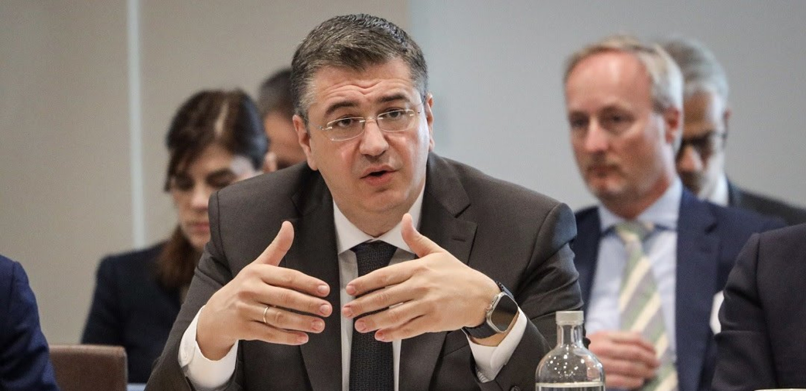 Α. Τζιτζικώστας:  «Η απαλλαγή από τις εκπομπές του άνθρακα δεν πρέπει να αποβεί σε βάρος της ανταγωνιστικότητας των ευρωπαϊκών αεροπορικών μεταφορών»