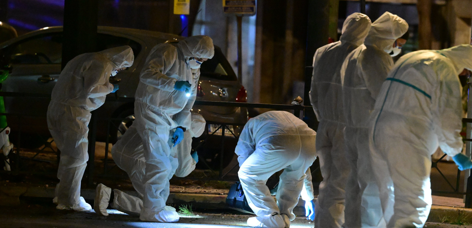 Έκρηξη στα γραφεία της Hellenic Train: To χρονικό και η φωτογραφία με το σακίδιο που περιείχε τη βόμβα