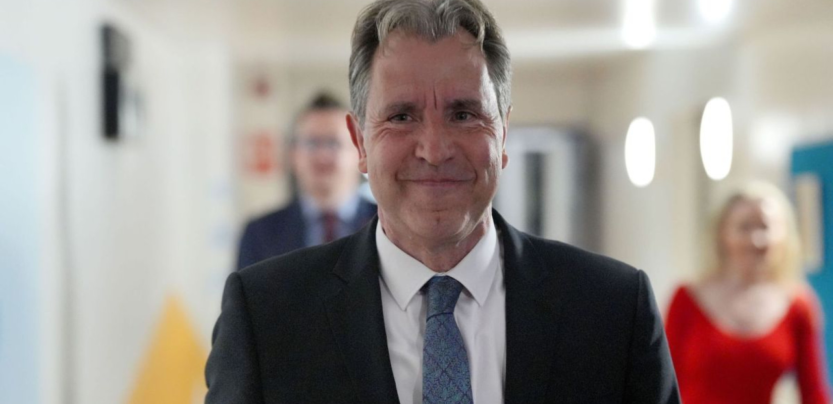 Ηνωμένο Βασίλειο: Το «Εργατικό Κόμμα» έθεσε σε διαθεσιμότητα βουλευτή που φέρεται να βίασε παιδί