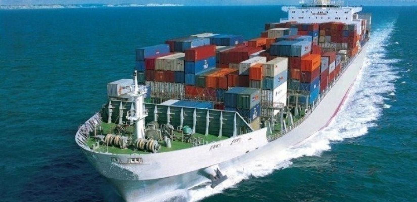 Ελληνικές εξαγωγές και οι αμερικανικοί δασμοί - Τι δείχνει η νέα μελέτη του Γραφείου Προϋπολογισμού