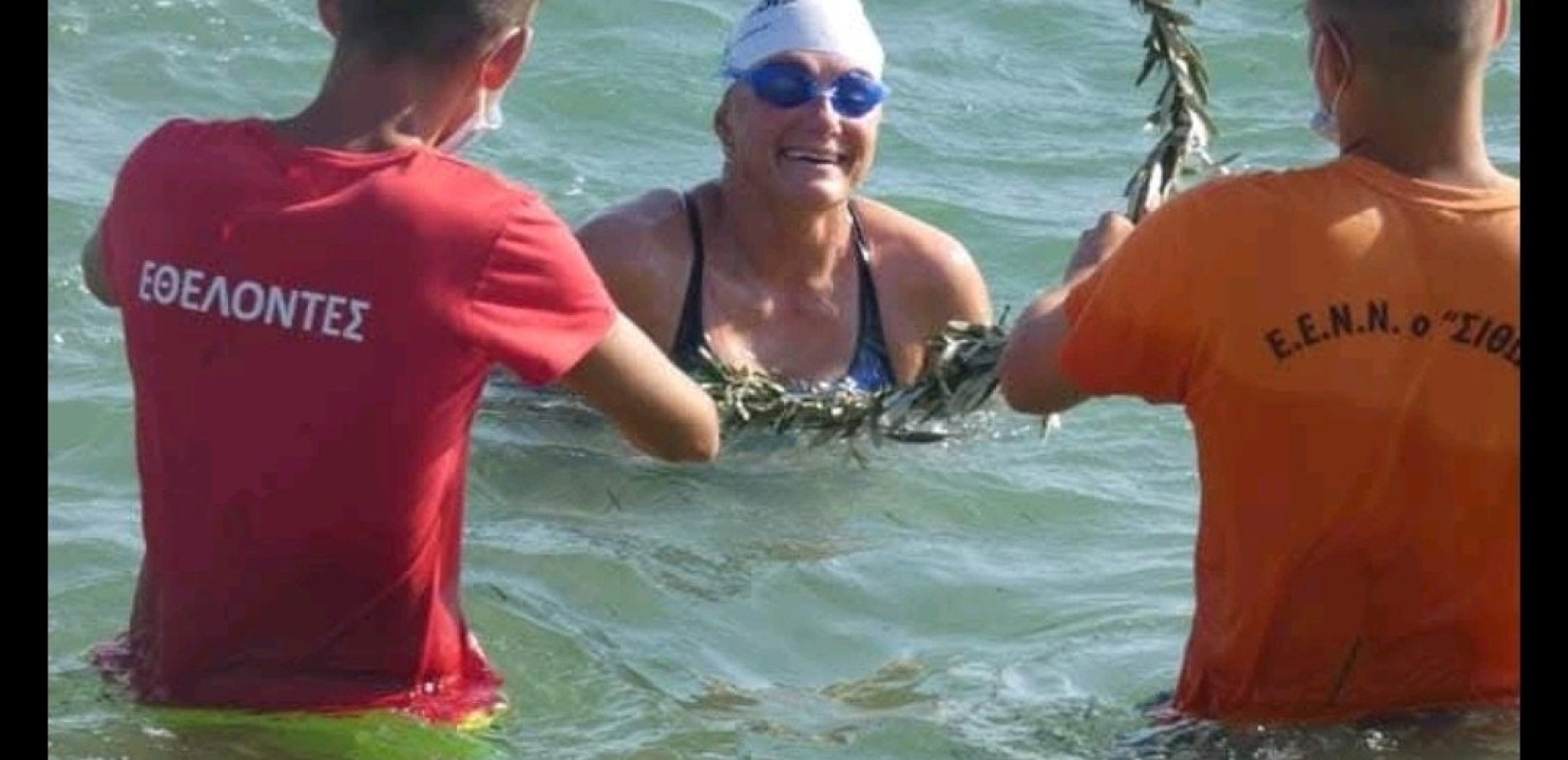 Μια 53χρονη Θεσσαλονικιά βουτά σε παγωμένα νερά της Μάγχης