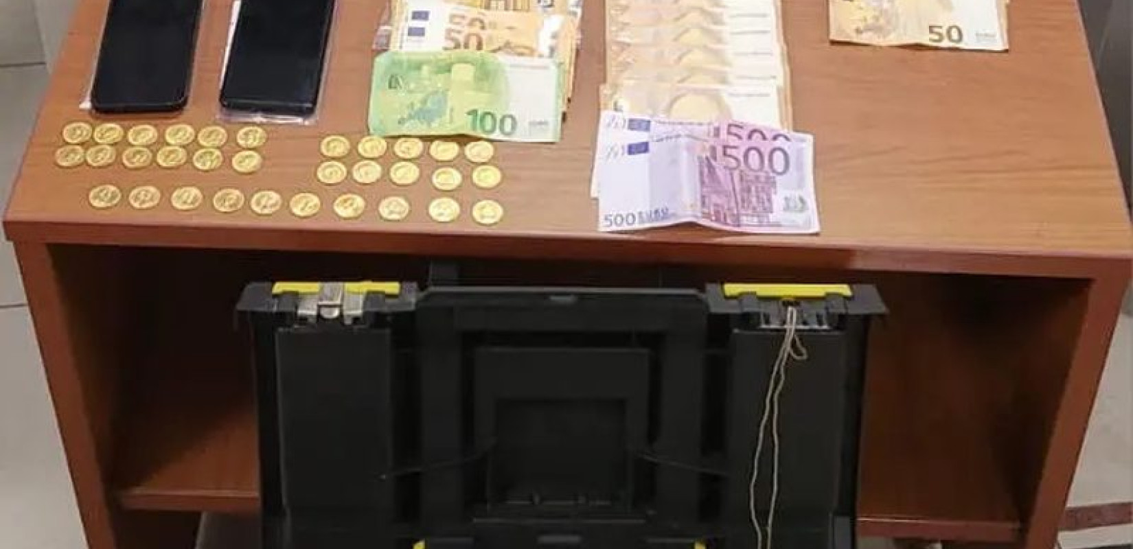 Θεσσαλονίκη: Γρηγορόσημα και ταρίφες και στην ιατροδικαστική υπηρεσία - Δικογραφία σε βάρος 54 ατόμων!