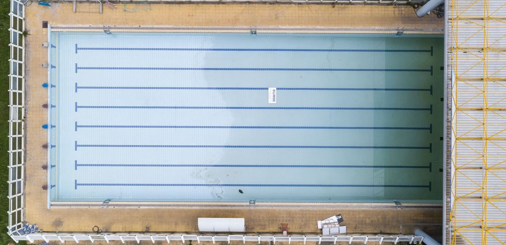 Η λυόμενη 25άρα πισίνα στο Ποσειδώνιο, ο ρόλος του Αγγελούδη και το άγχος των γονιών