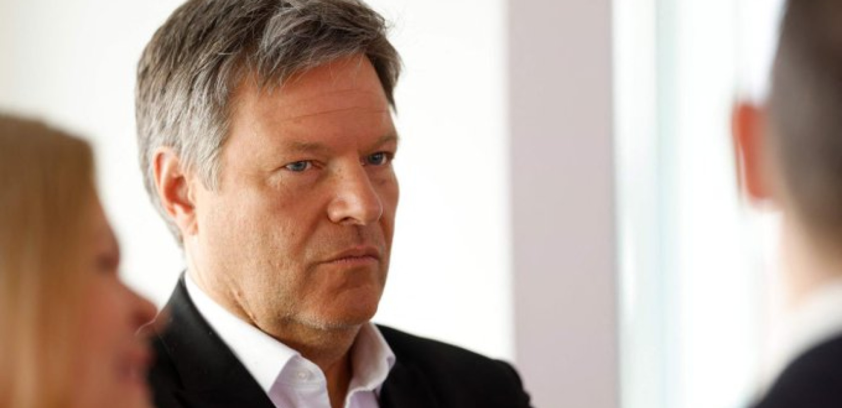 Γερμανία: «Η δασμολογική μανία των ΗΠΑ θα προκαλέσει τεράστια ζημιά παγκοσμίως»