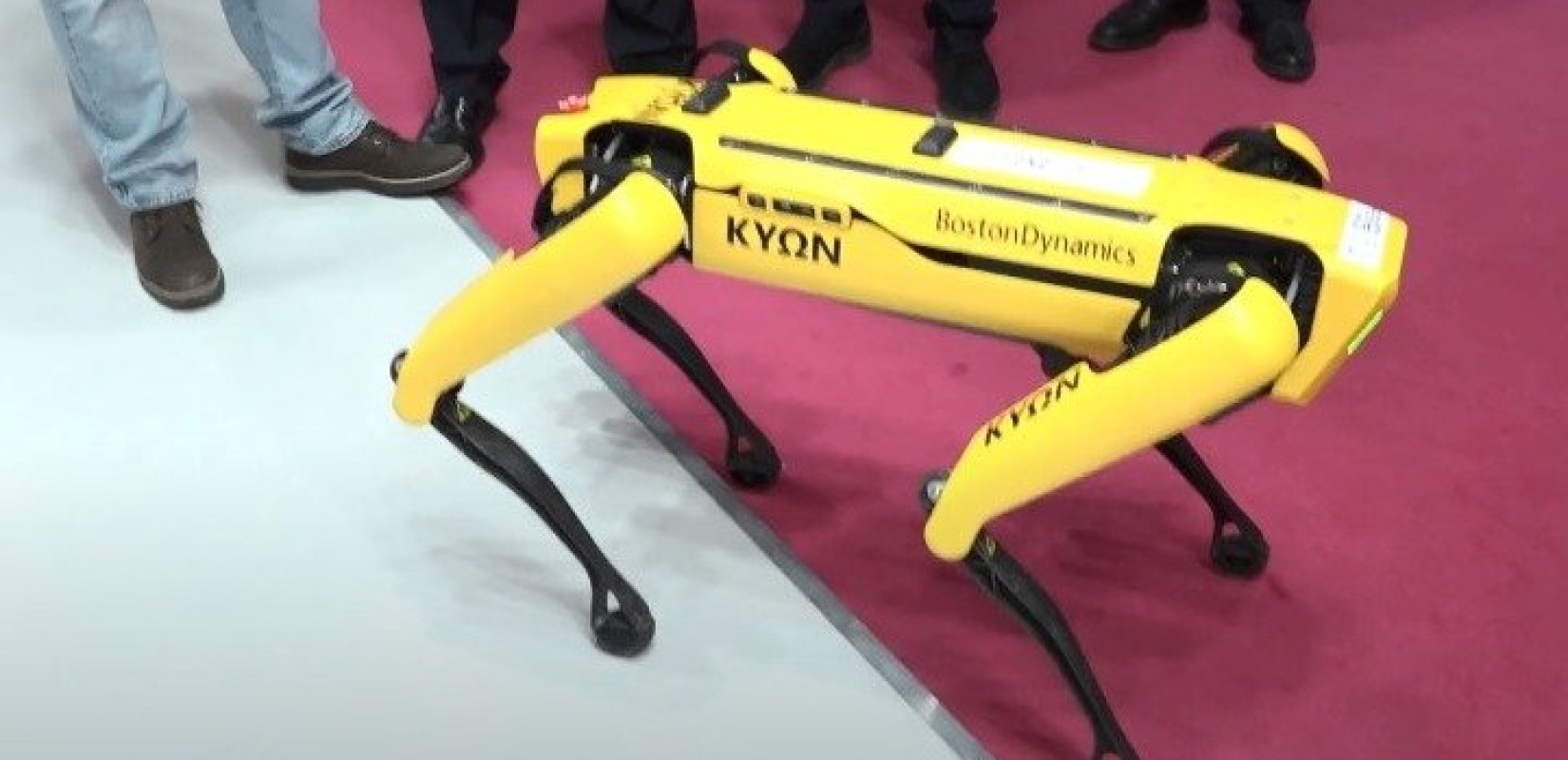 Περιφέρεια Κεντρικής Μακεδονίας: Ένα τετράποδο ρομπότ και ένα βραβευμένο με Nόμπελ εργαλείο τεχνητής νοημοσύνης παρουσίασε στην έκθεση BEYOND 2025