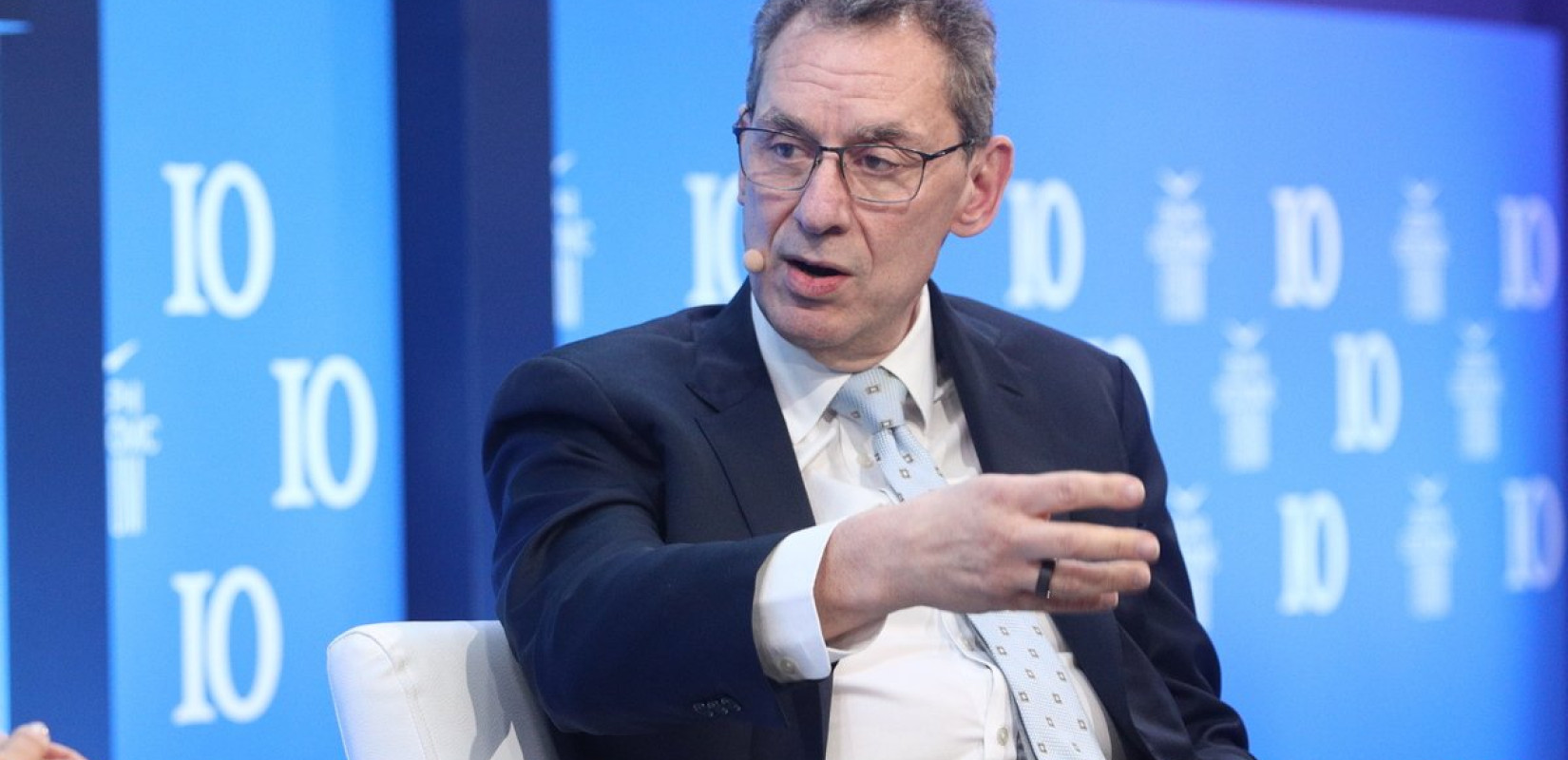 Μπουρλά: Οι ερευνητές με την ΑΙ αντί να φέρουν τη θεραπεία του καρκίνου σε 10 χρόνια, θα τη φέρουν σε 4