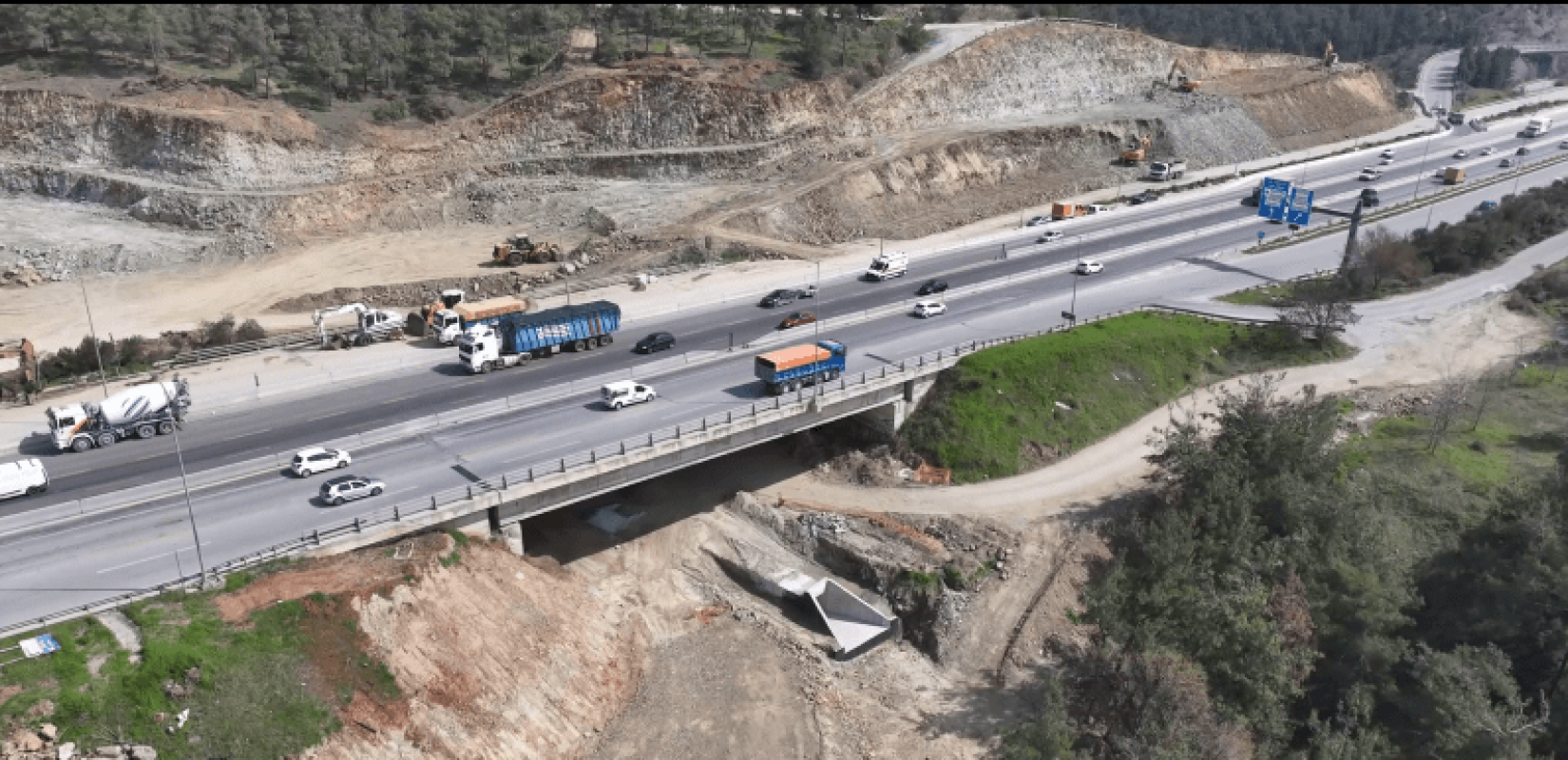 Θεσσαλονίκη: Μετρό και ηλεκτρικά λεωφορεία του ΟΑΣΘ περιορίζουν την αέρια ρύπανση - Εκτόξευση των ρύπων με την έναρξη του flyover