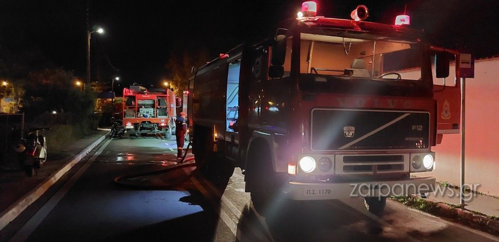 Χανιά: Φωτιά σε σπίτι στη Σούδα - Γλίτωσε η οικογένεια που βρισκόταν μέσα (βίντεο)