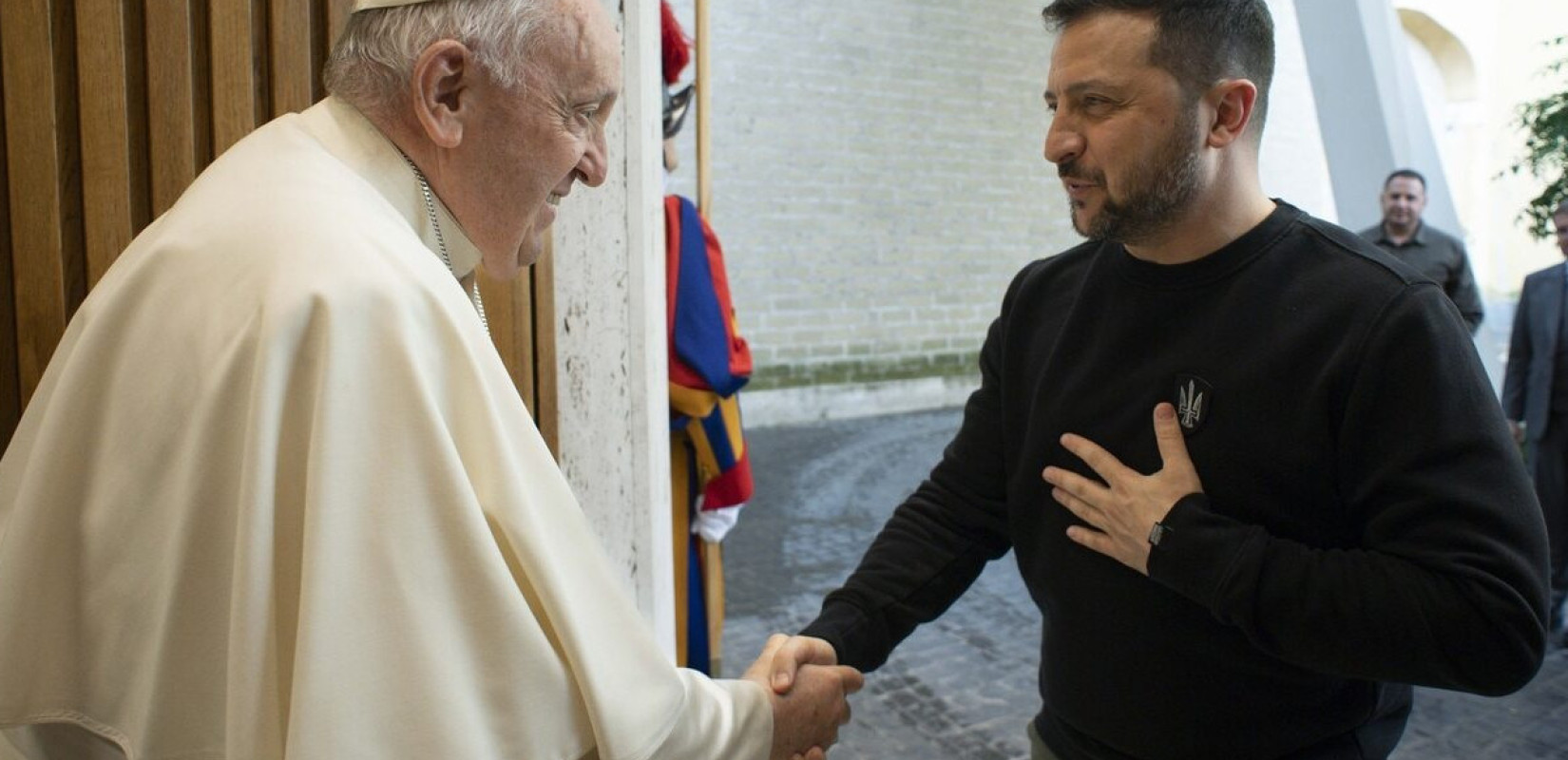Πάπας Φραγκίσκος: Ο Βολοντίμιρ Ζελένσκι τιμά τον πάπα που προσευχήθηκε για την ειρήνη στην Ουκρανία