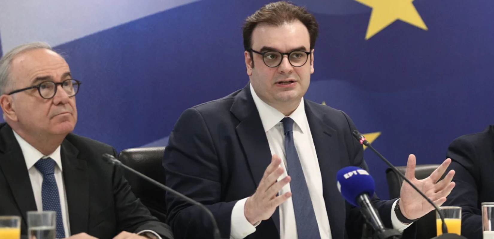 Κυριάκος Πιερρακάκης για εξειδίκευση των μέτρων: Ποιοι είναι δικαιούχοι - Αναλυτικά όλα τα κριτήρια