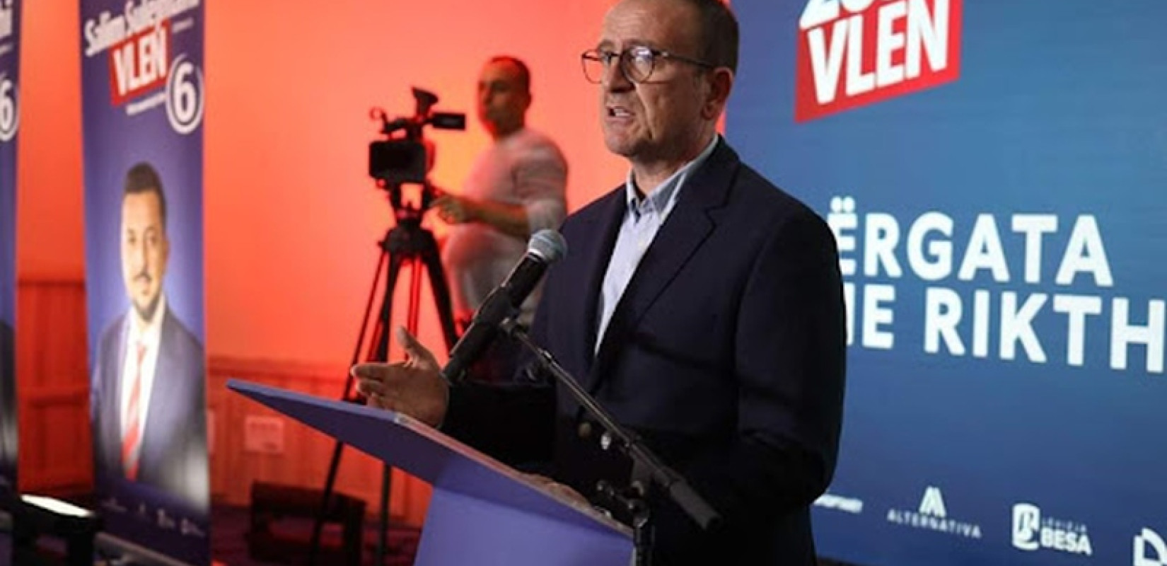 Βόρεια Μακεδονία: Ρήξη στον αλβανικό συνασπισμό VLEN – Αποχωρεί ο δημοφιλής υπουργός Υγείας Άρμπεν Ταραβάρι