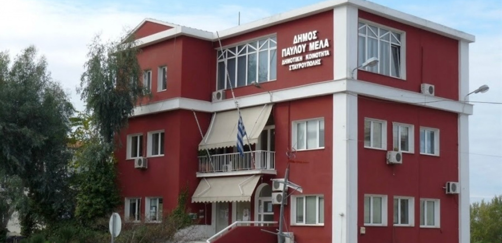 Παύλου Μελά: Καταγγελίες στο δημοτικό συμβούλιο για βαριά «βιομηχανία» αγωγών, ενστάσεων και εξωδίκων από αιρετούς