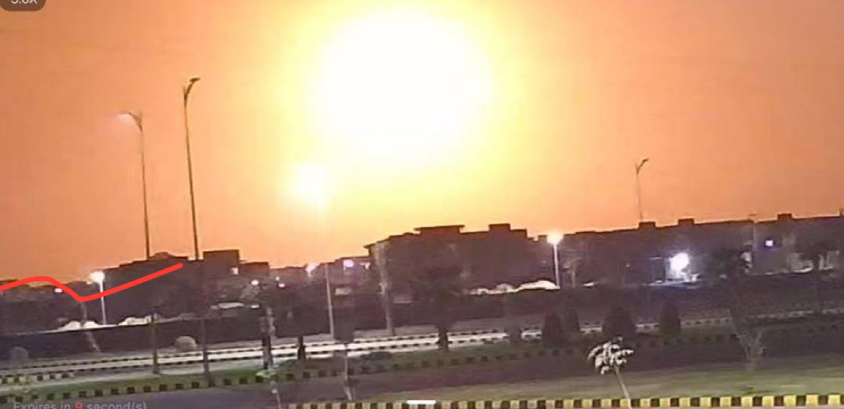 Ξεκίνησε η πυραυλική επίθεση της Ινδίας στο Κασμίρ - Πολλαπλές εκρήξεις συγκλονίζουν την περιοχή (βίντεο)