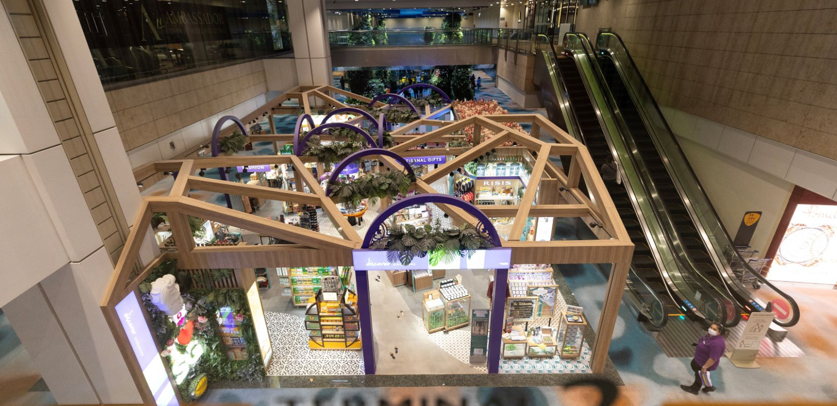 Μοιάζει με θεματικό πάρκο αλλά είναι το ομορφότερο αεροδρόμιο του κόσμου