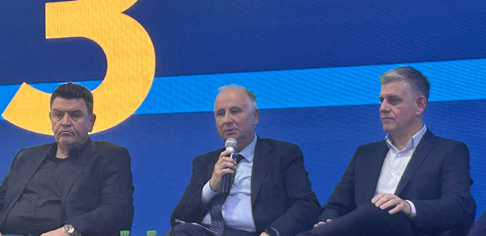 FFF 2025 – Ανδρουλάκης: Με πόρους του Πράσινου Ταμείου οι αναπλάσεις των πλατειών Ελευθερίας, Αγίας Σοφίας