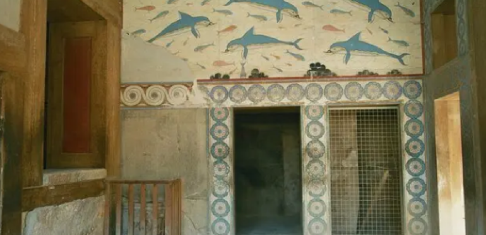 Το Υπ. Πολιτισμού για την κατάρρευση αντίγραφου τμήματος τοιχογραφίας στο Ανάκτορο της Κνωσού