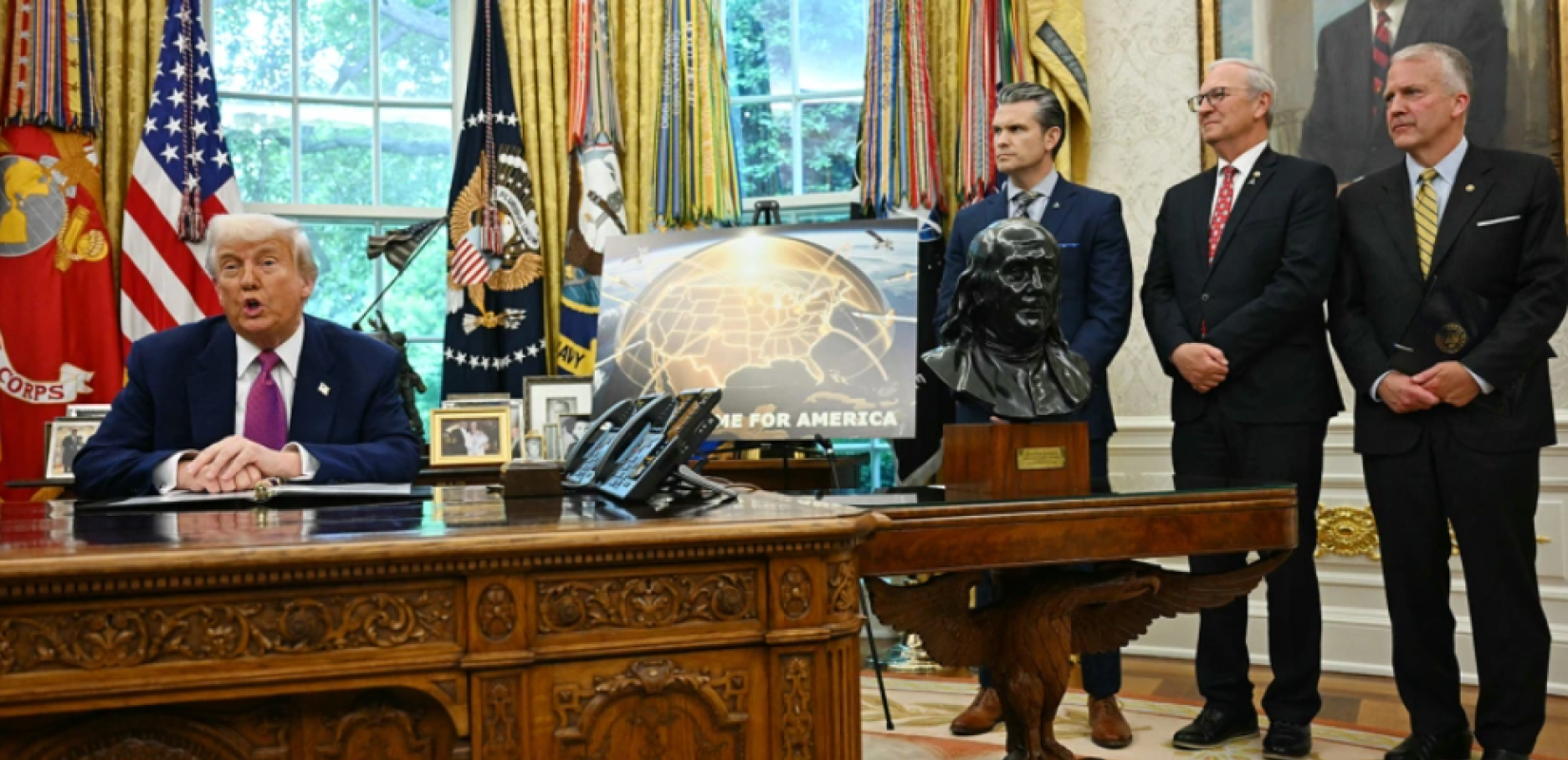 HΠΑ: Ο Τραμπ ανακοίνωσε τον Χρυσό Θόλο - «Θα μπορεί να αναχαιτίσει πυραύλους που προέρχονται ακόμη και από το Διάστημα»