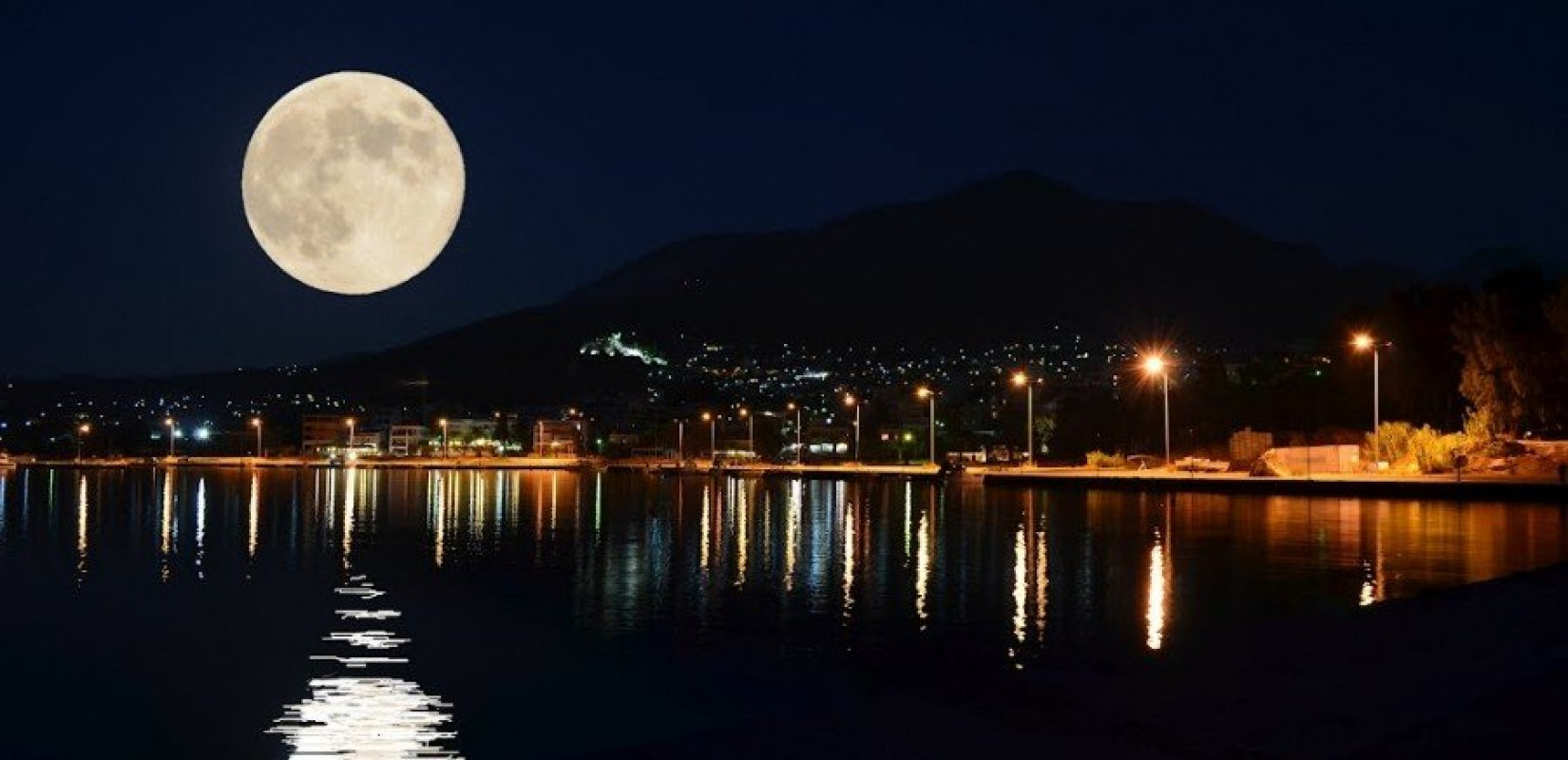 H εαρινή ισημερία συναντά την υπερπανσέληνο