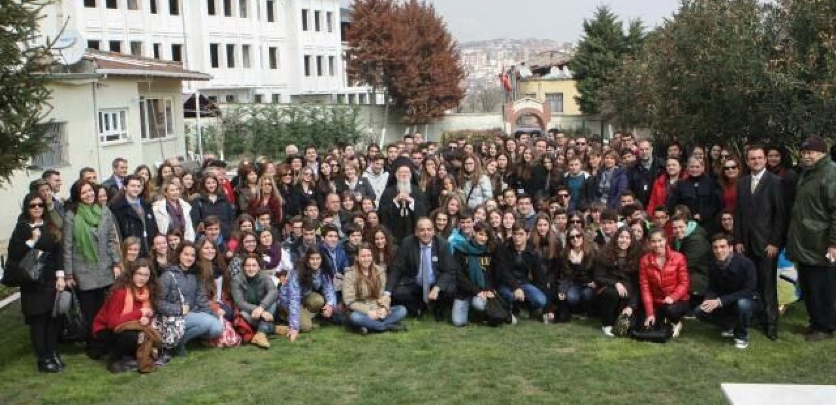 Έφηβοι μαθητές γνωρίζουν τον «αιώνιο έφηβο» 