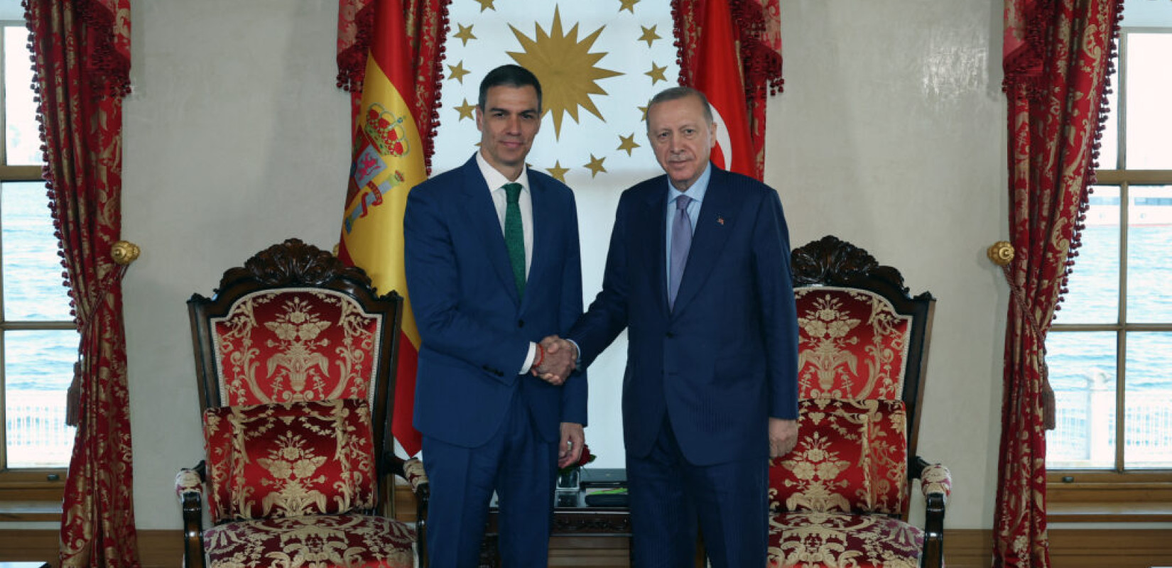 Ερντογάν σε Σάντσεθ: Σταθερή και έντιμη τη στάση της Ισπανίας για τον πόλεμο στη Γάζα