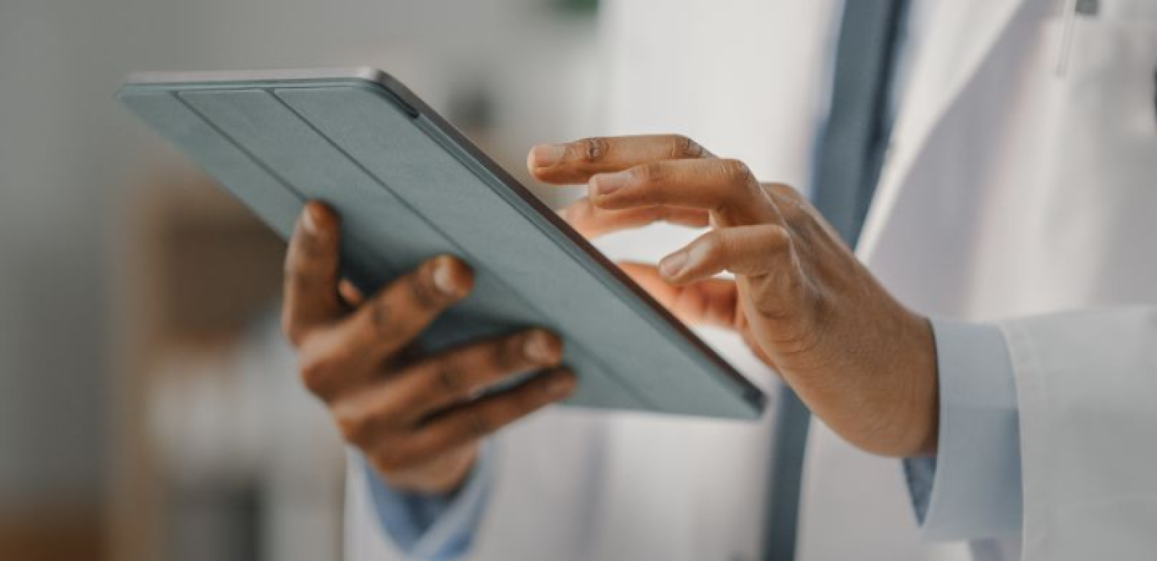 Αύξηση της αμοιβής της ιατρικής επίσκεψης από τον ΕΟΠΥΥ ζητούν οι γιατροί