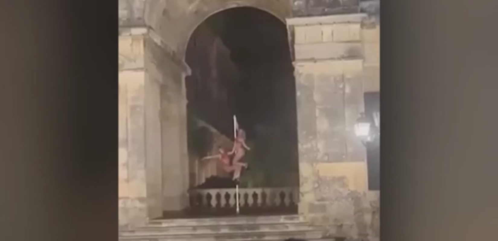 Κέρκυρα: Αντίδραση του Υπουργείου Πολιτισμού για το pole dancing στα παλαιά ανάκτορα (βίντεο)