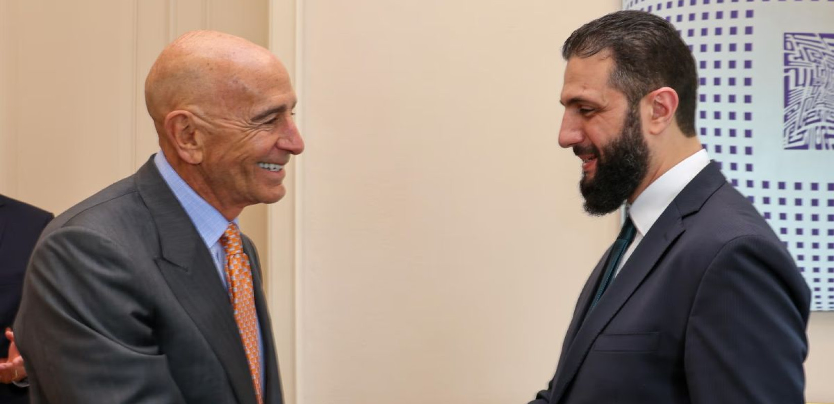 Ο απεσταλμένος του Τραμπ για τη Συρία επαινεί τον «πρώην» τζιχαντιστή πρόεδρο της χώρας