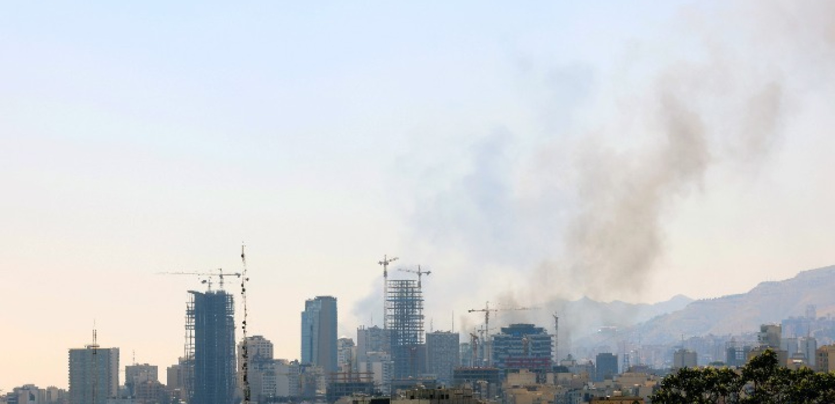 Βρετανία: «Παράθυρο ευκαιρίας» οι δύο εβδομάδες του Τραμπ για «διπλωματική λύση» στη σύγκρουση Ισραήλ και Ιράν