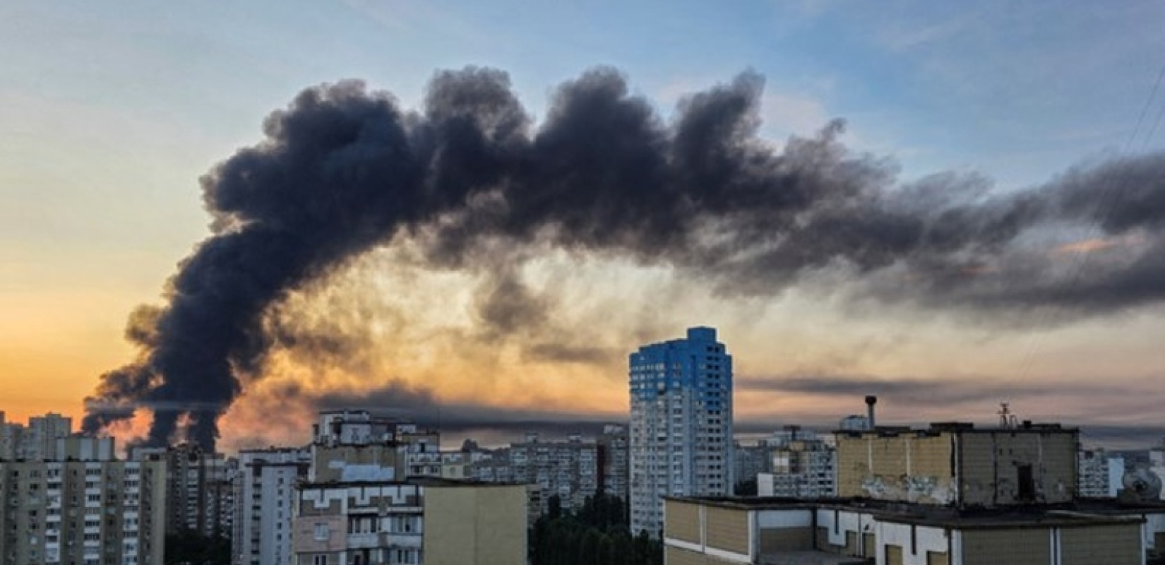 Πόλεμος στην Ουκρανία: Τουλάχιστον δύο νεκροί και 13 τραυματίες στα ρωσικά πλήγματα στο Κίεβο
