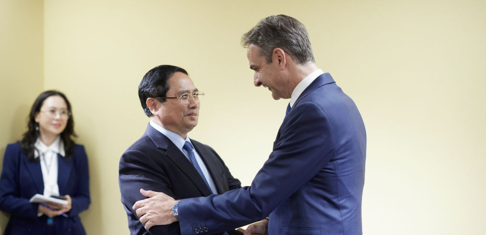 Τετ-α-τετ Μητσοτάκη με τον πρωθυπουργό του Βιετνάμ