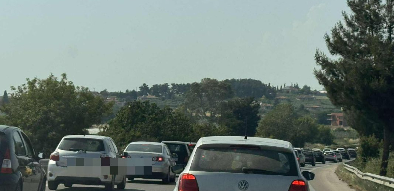 Θεσσαλονίκη: Τροχαίο ατύχημα με «πρωταγωνιστές» τέσσερα αυτοκίνητα επί της Εθνικής Οδού Θεσσαλονίκης - Μουδανιών