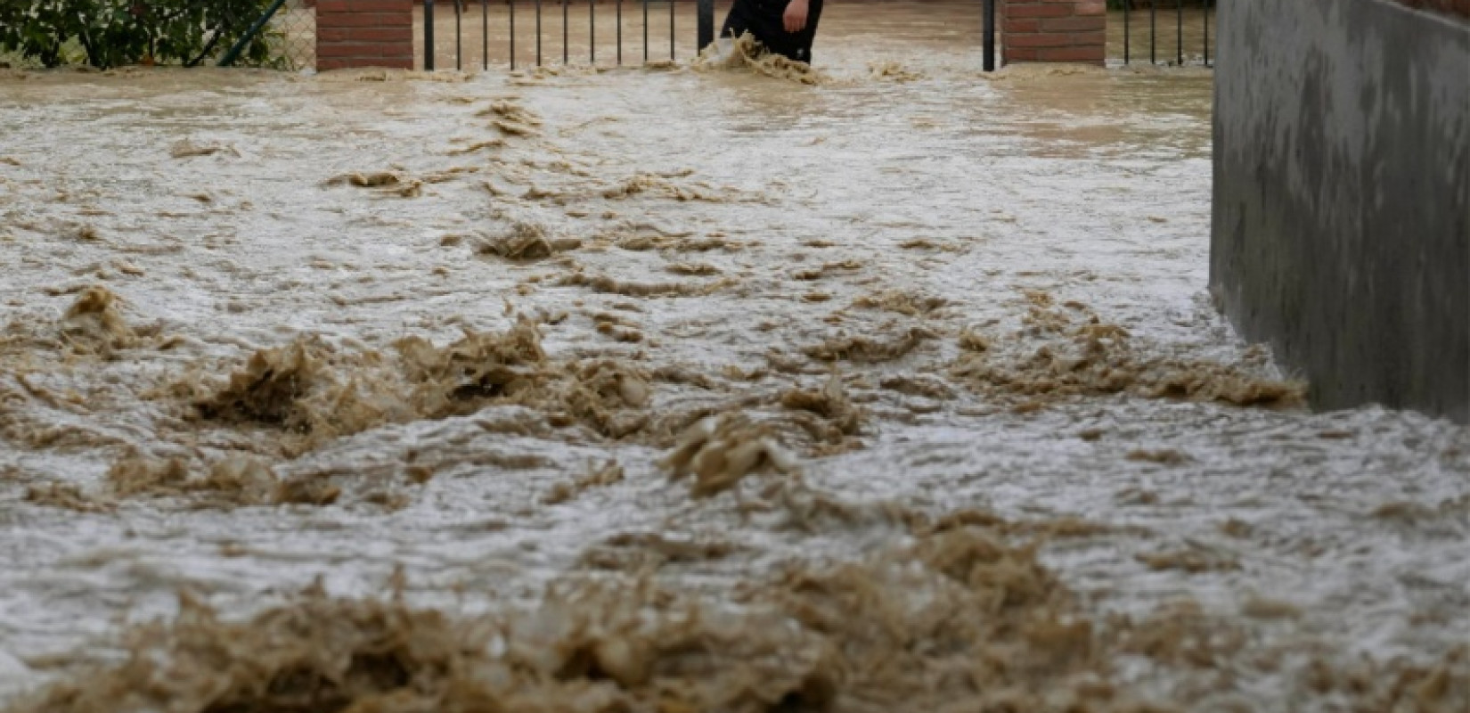 Ιταλία: Νεκρός 70χρονος άνδρας που παρασύρθηκε από χείμαρρο (βίντεο)