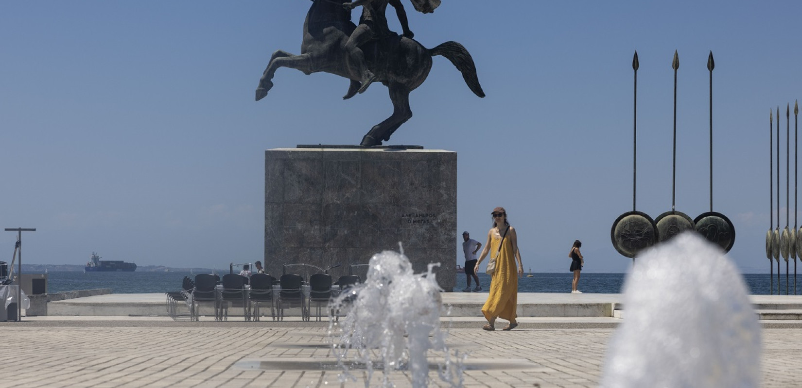 Μέχρι τη Δευτέρα ο καύσωνας σε κάποιες περιοχές - Πού θα αρχίσει να πέφτει η θερμοκρασία