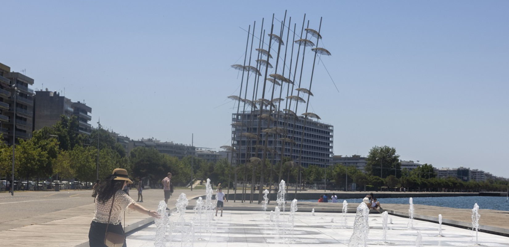 Προ των πυλών το πρώτο κύμα ζέστης: Σταδιακή άνοδος της θερμοκρασίας έως τους 36°C το Σαββατοκύριακο (βίντεο)