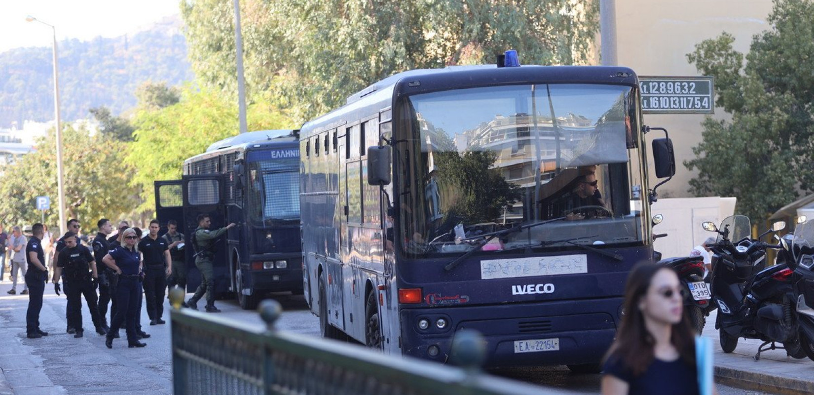 Δίκη για την Κυριακή Γρίβα: Με δάκρυα στα μάτια οι συγγενείς ευχαρίστησαν τους δικαστές - Ξεκινά έρευνα για παραβίαση προσωπικών δεδομένων του θύματος από τον  40χρονο