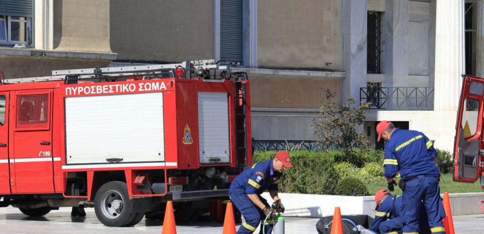 Λήξη συναγερμού στη Βουλή: Από τη Ρωσία ο ύποπτος φάκελος με παραλήπτη τον Κυριάκο Μητσοτάκη