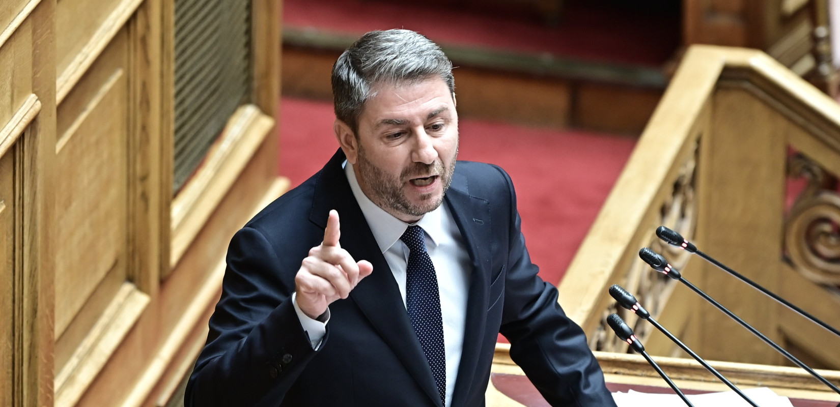 Επενδύοντας στο δίπολο «Μητσοτάκης ή Ανδρουλάκης»