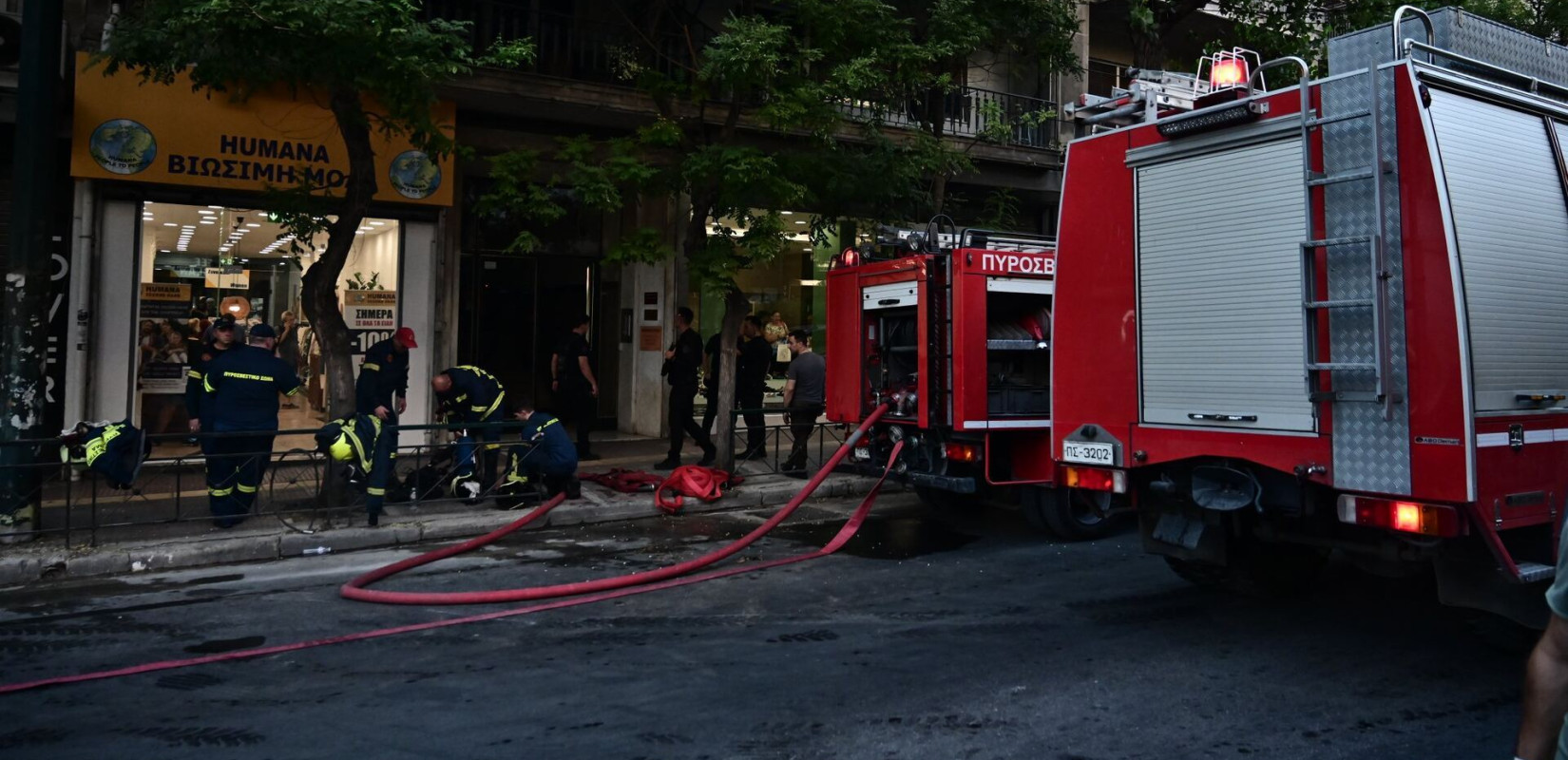 Πέτρος Φιλιππίδης: Από το μπαλκόνι του σπιτιού ξεκίνησε η φωτιά - Το ενδεχόμενο εμπρησμού εξετάζουν οι αρχές