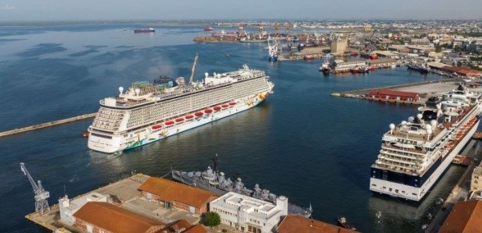 Ενεργειακή μετάβαση στα λιμάνια: Ανεπαρκής πρόοδος των υποδομών OPS στην Ευρώπη